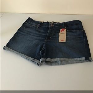 NWT Levi’s Women’s Shorts